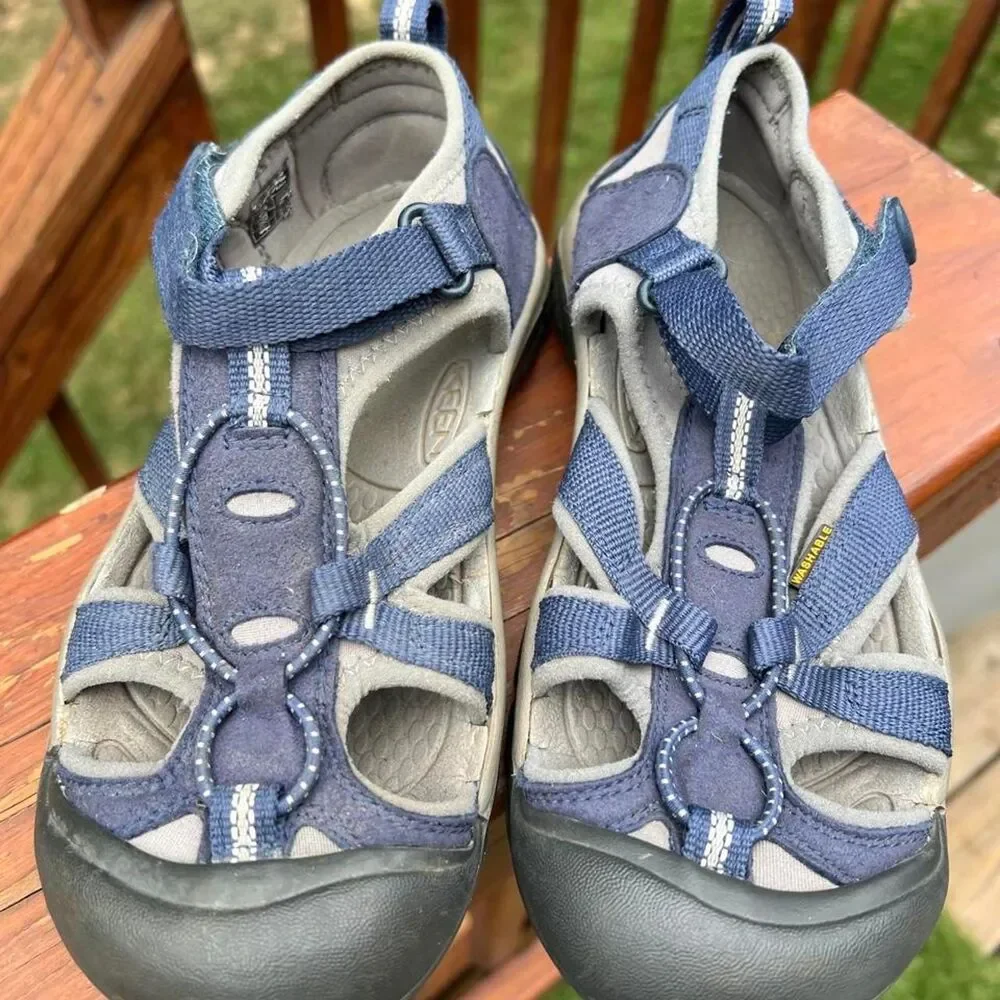Keen Youth 4 Womens 5.5 Blue Water Hiking Outdoor Gorpecore Sandals